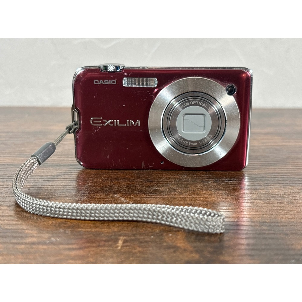 Casio Exilim EX-S10 10.1MP Digital Camera Red Compact 3x Optical Zoom Digicam